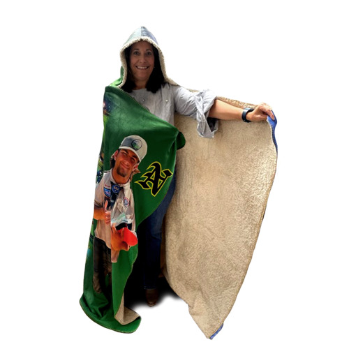 Hooded Sherpa Blanket - Small